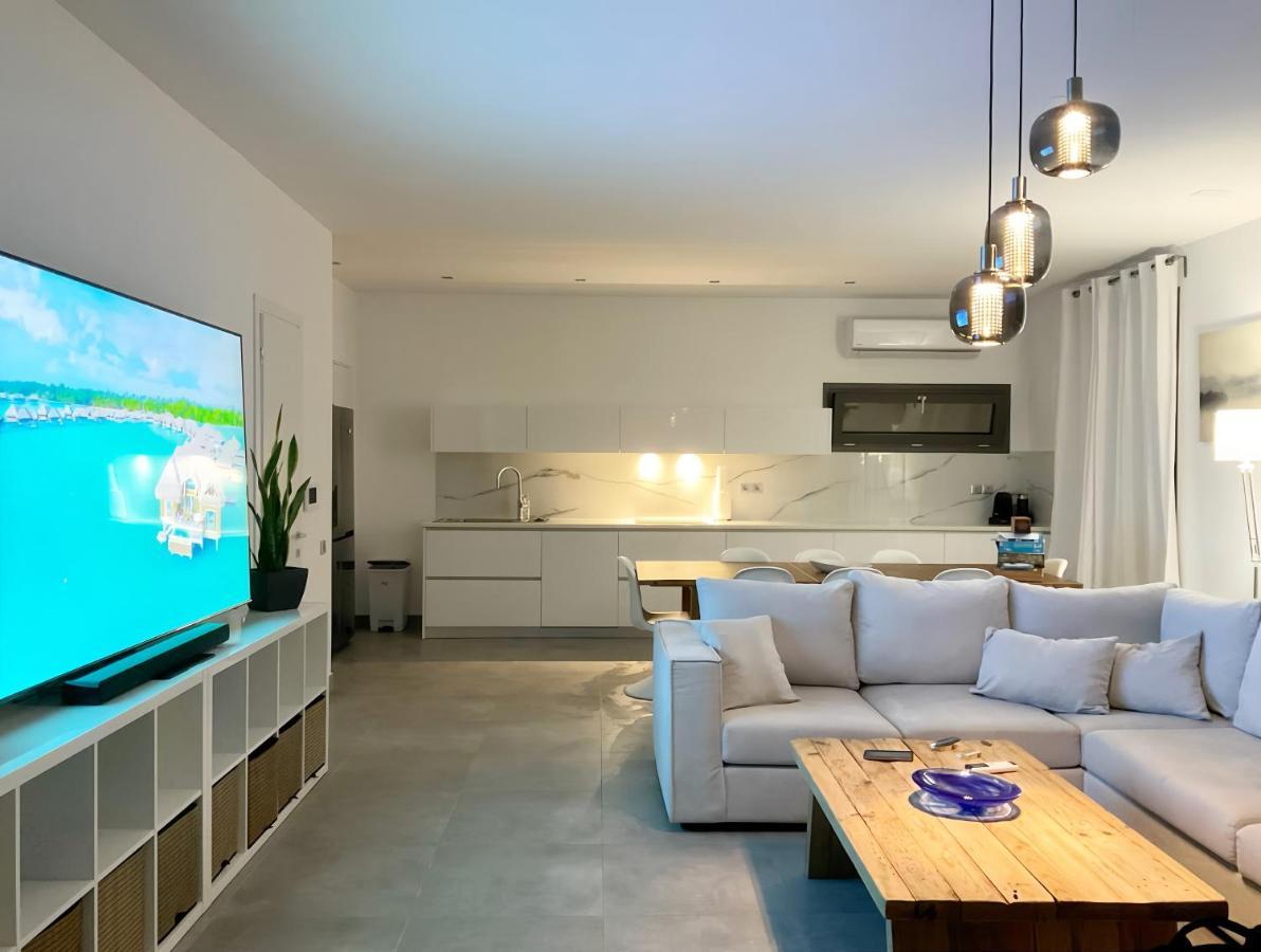 Luxury Villa Seven สเกียธอสทาวน์ ภายนอก รูปภาพ